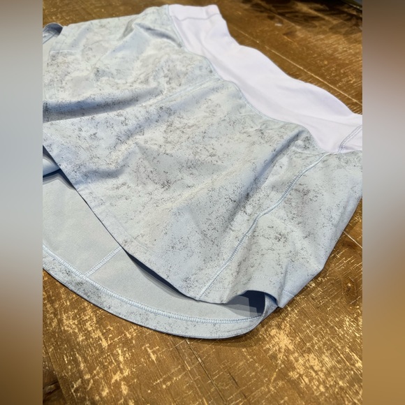Lululemon Speed Up Mid-Rise Lined
Short 4"
Gravel Dust Pastel Blue Multi - Picture 5 of 9